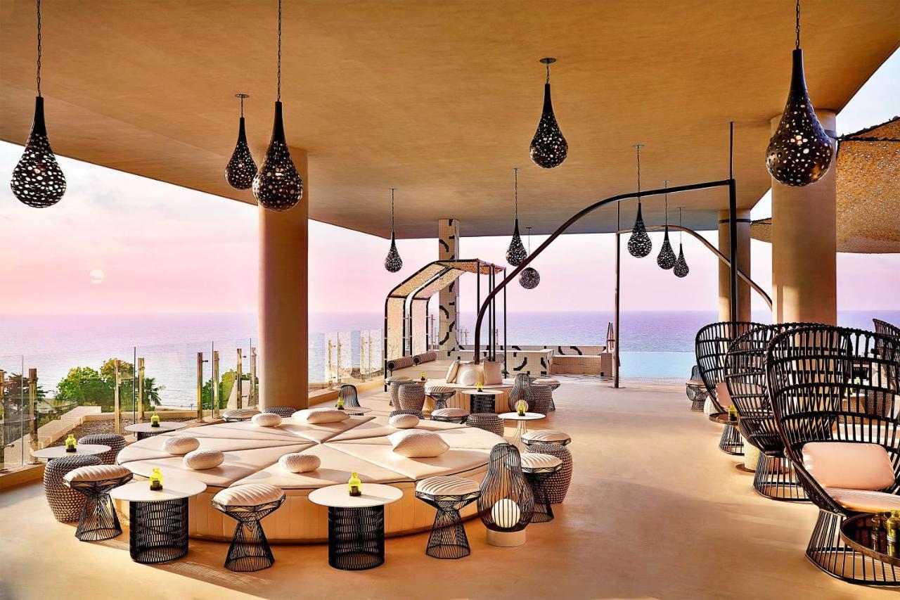 W Muscat Hotel Exterior foto The Beach Club
