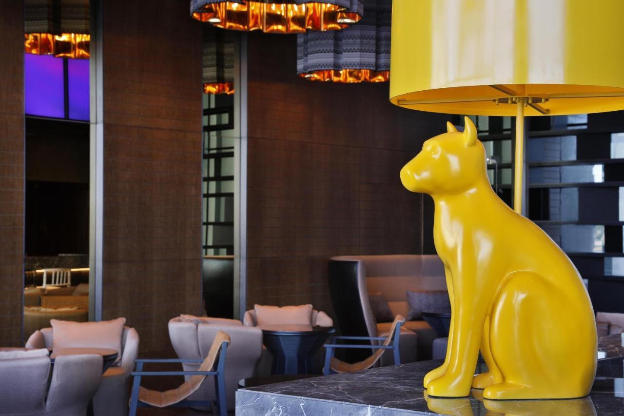 W Muscat Hotel Exterior foto The Cat