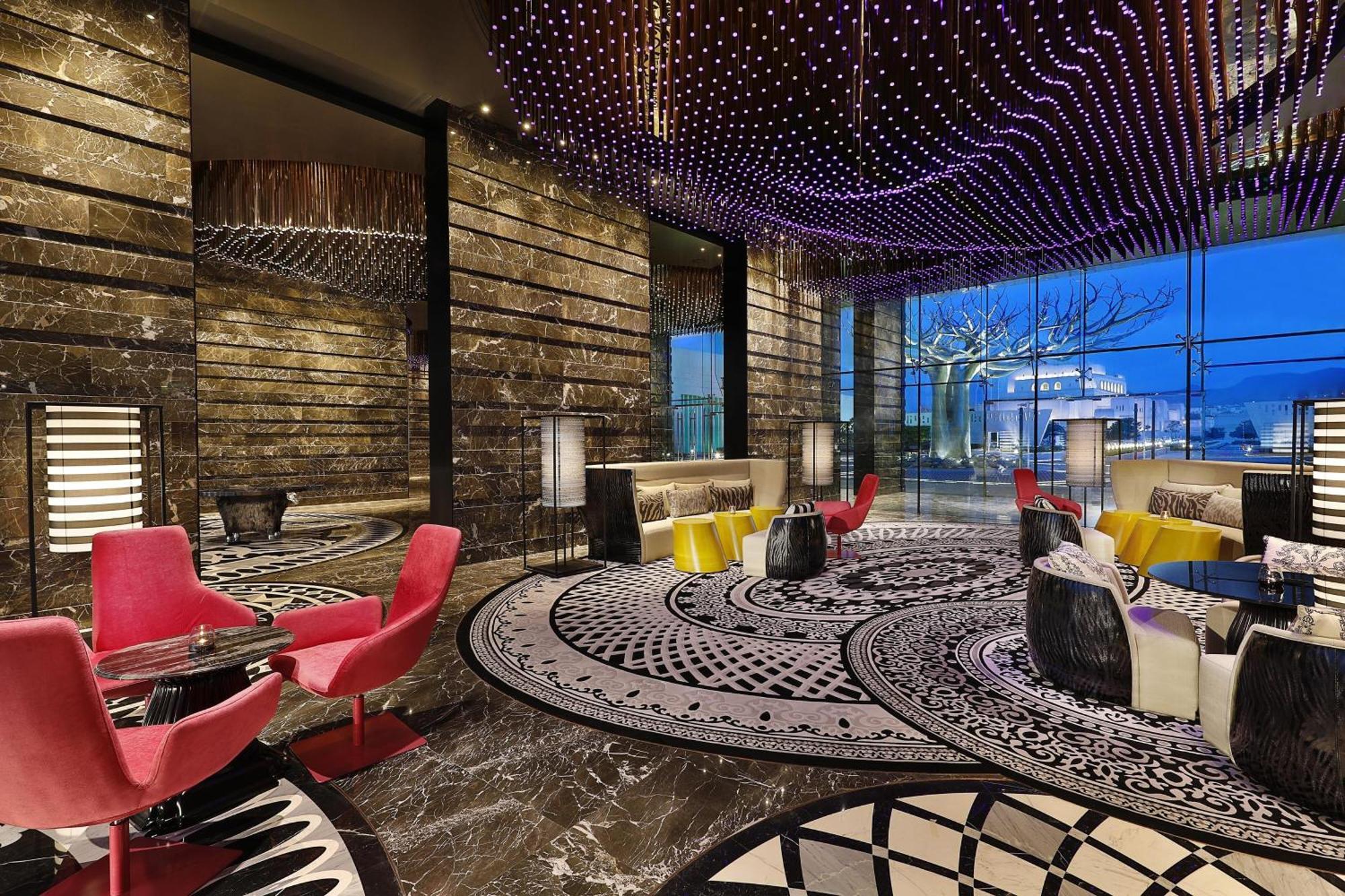 W Muscat Hotel Exterior foto The lobby of the hotel