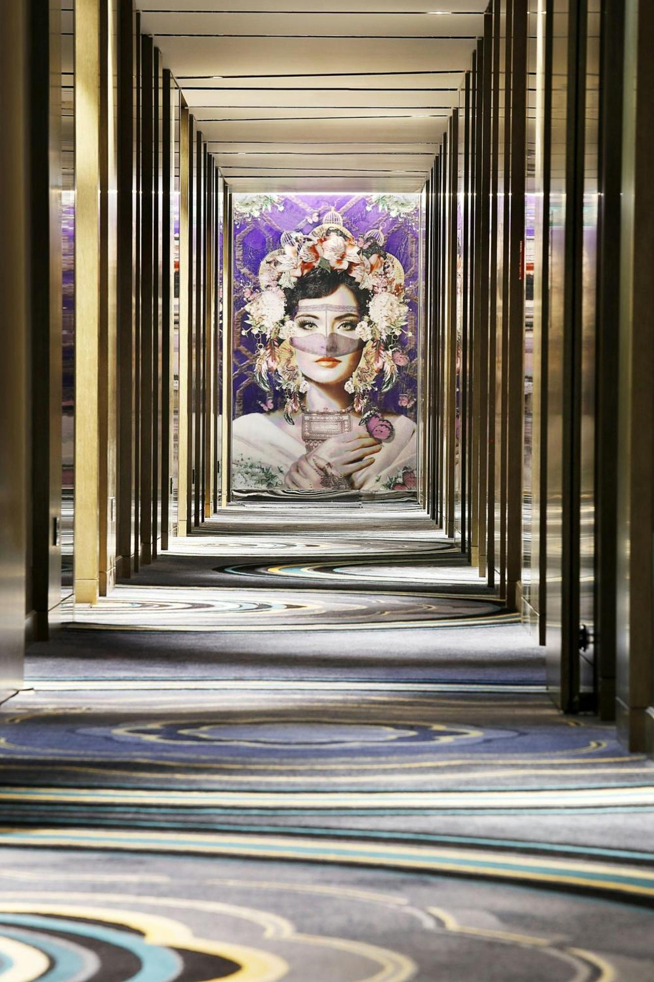 W Muscat Hotel Exterior foto The elevators